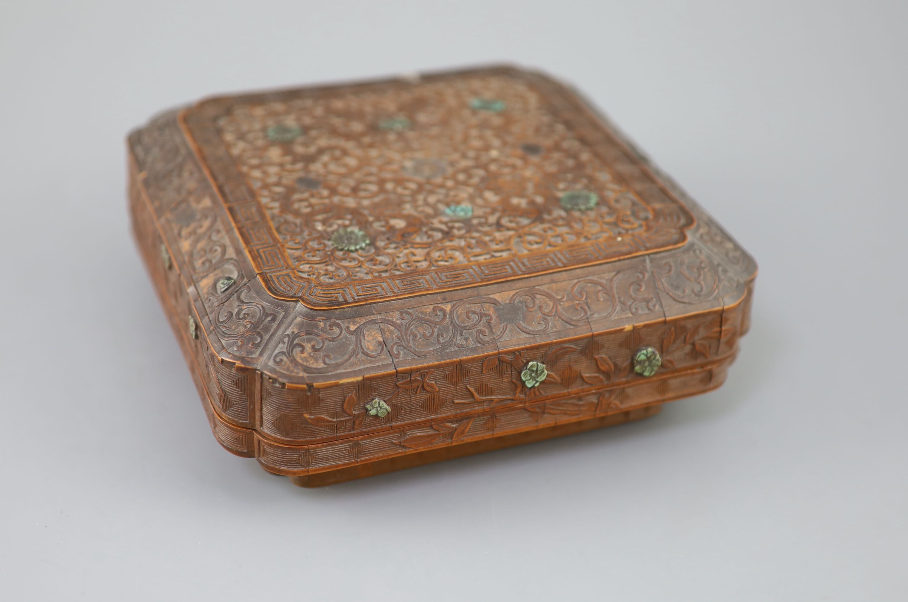 A rare Chinese bamboo-veneer (tiehuang) shaped square box and cover, Qianlong period (1736-95),